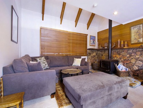 crackenback_castle_thredbo_living